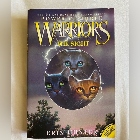 Book bundle | The Hunger Games and Warriors The Sight - Picture 2 of 8